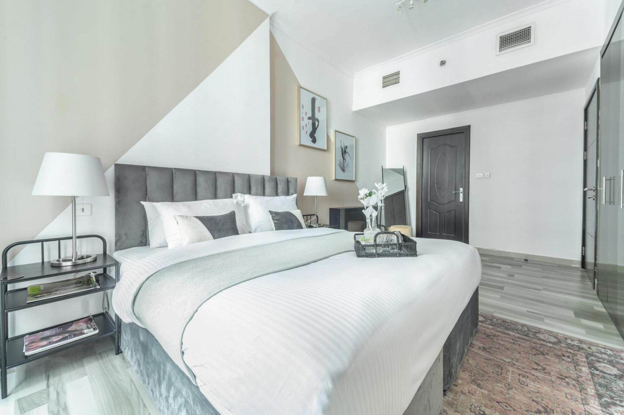 Frank Porter - Torch Tower Dubai Ngoại thất bức ảnh