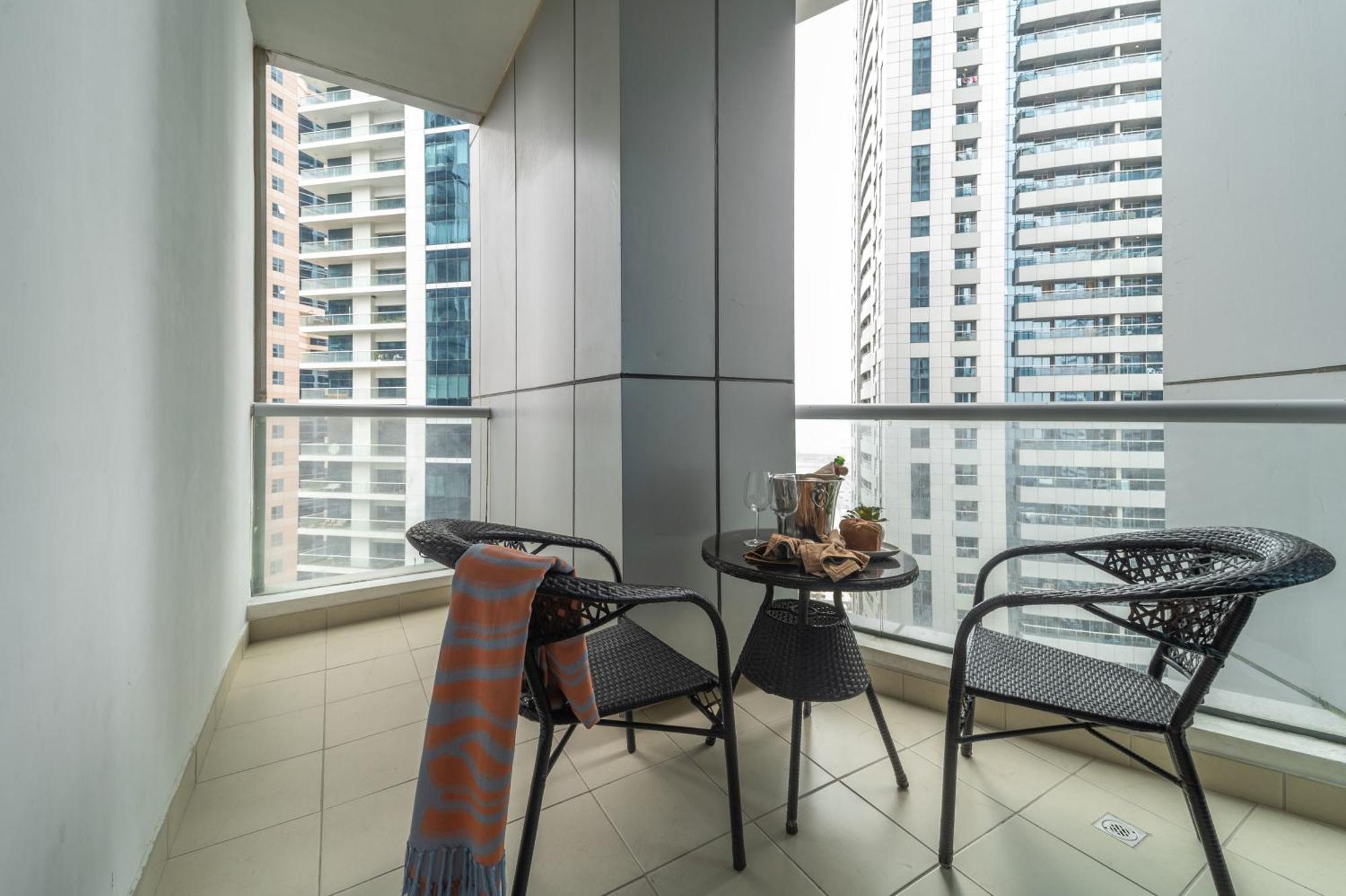 Frank Porter - Torch Tower Dubai Ngoại thất bức ảnh